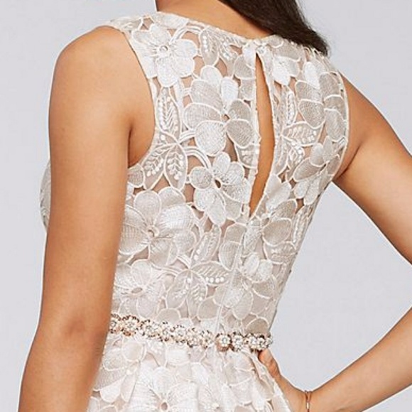 David's bridal dress size 6 - Picture 5 of 7